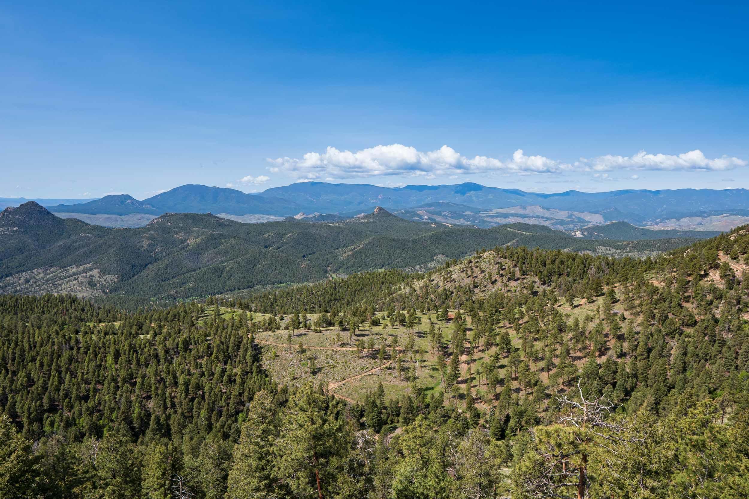 Colorado mountains landscape on a sunny day